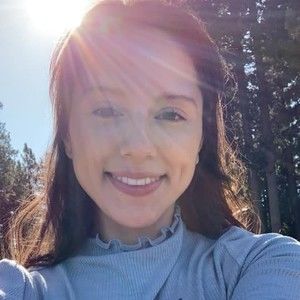 Meet your Posher, Esmie